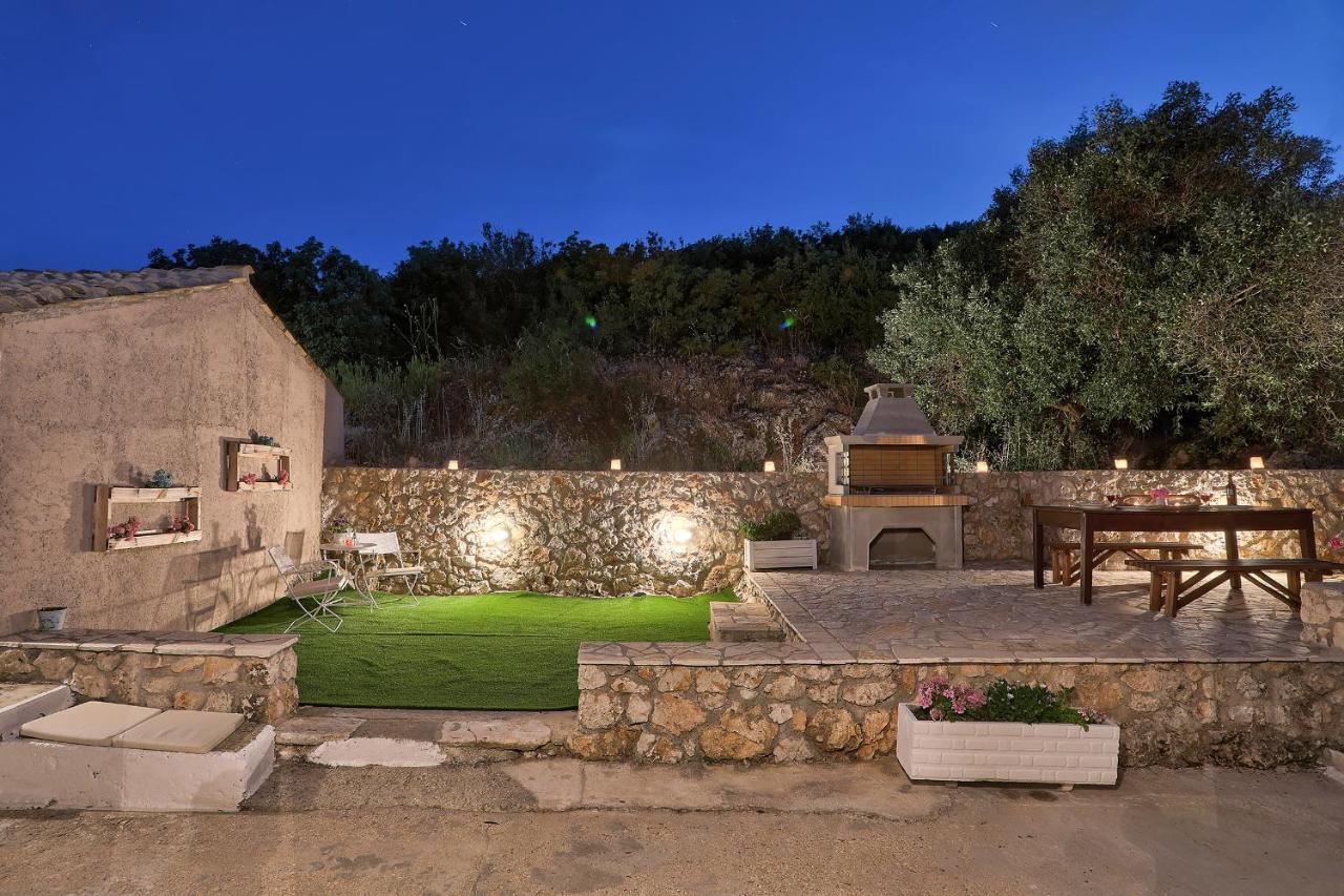 Willa Koukoutsa House With Swimming Pool Corfu Sokraki Sokrákion Zewnętrze zdjęcie
